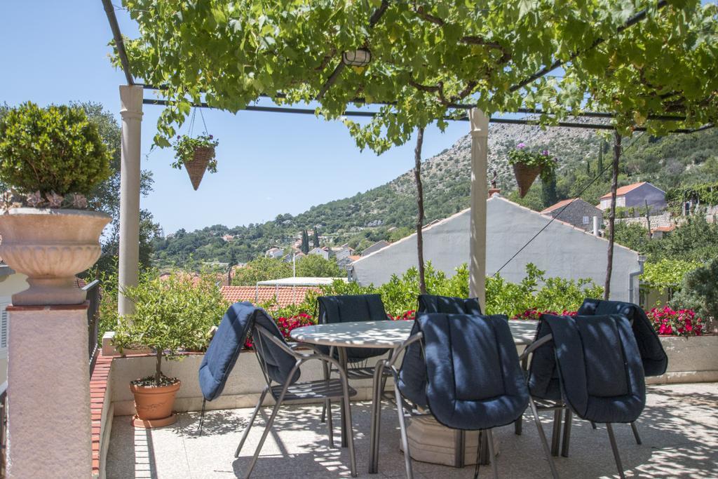 Radovčić Apartments&Rooms Trsteno Buitenkant foto